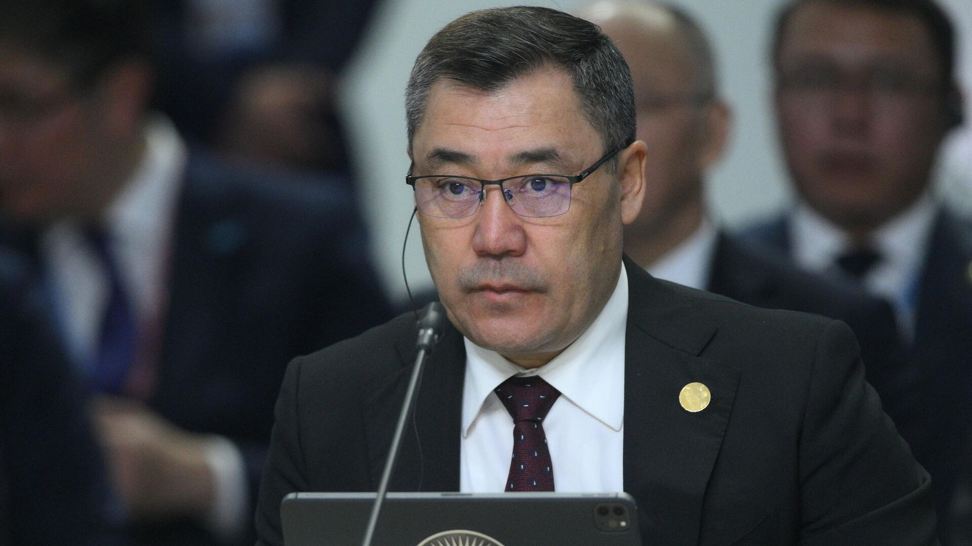 Россия после санкций смогла поднять производство, заявил президент Киргизии